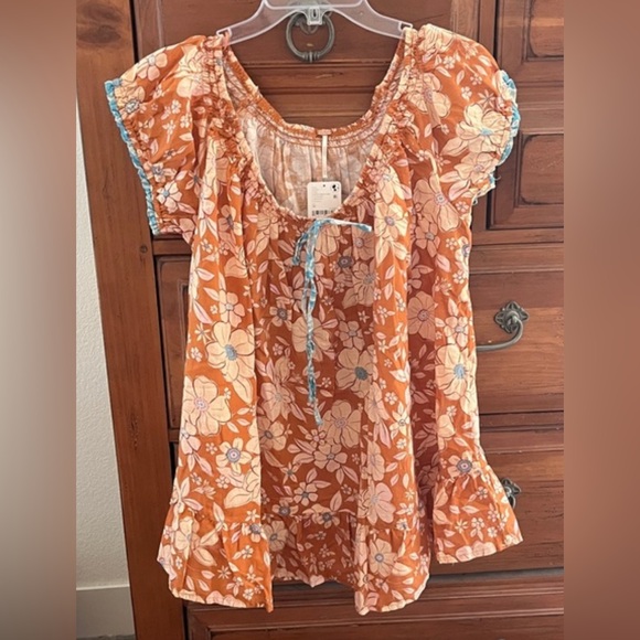 Free People Tops - NWOT Free People Frankie Honey Ginger Floral Tunic.